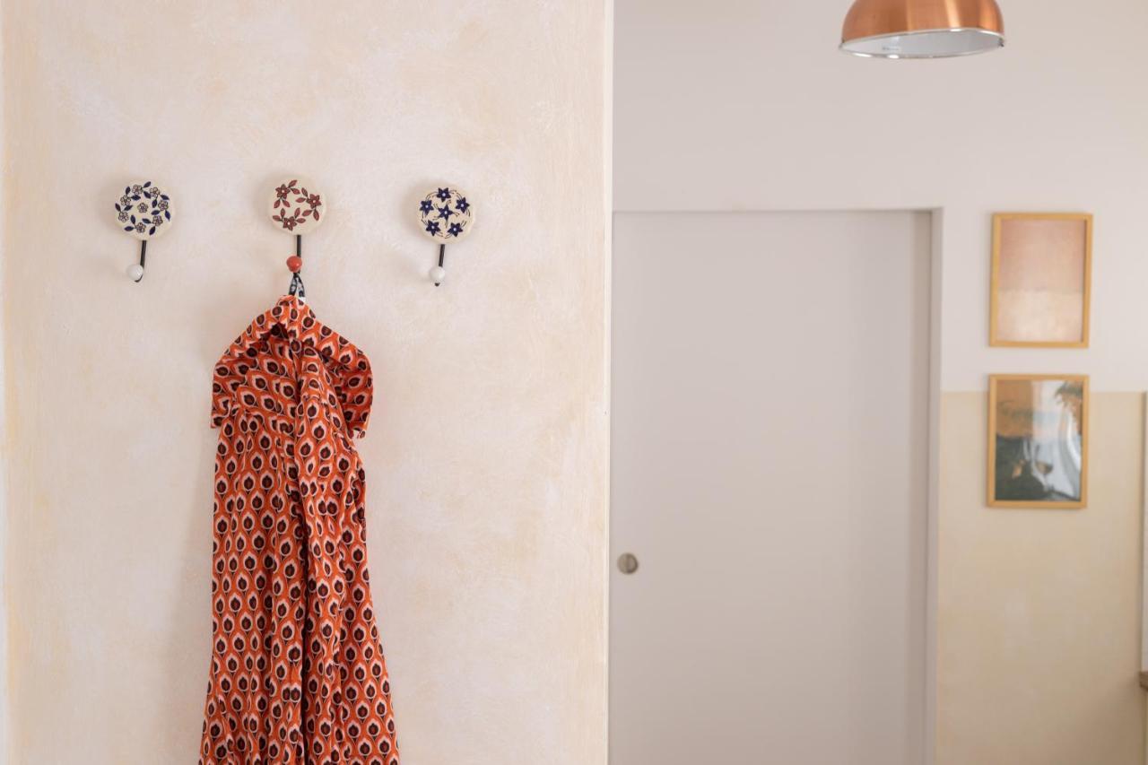 Appartamento Mediterranean House - 12 Min From Acropolis! Atene Esterno foto